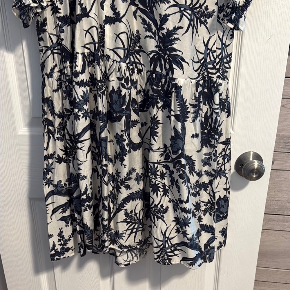 H&M Dress - Picture 4 of 5